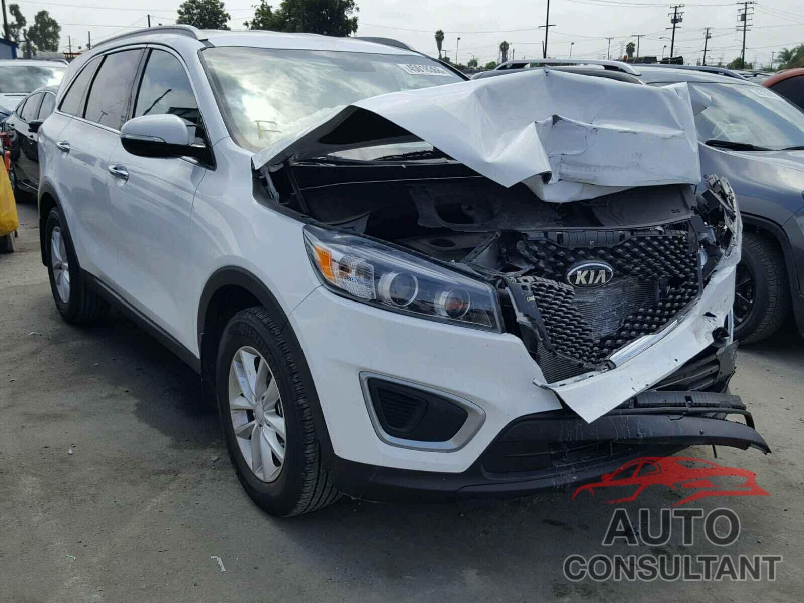 KIA SORENTO LX 2017 - 5XYPG4A35HG222114