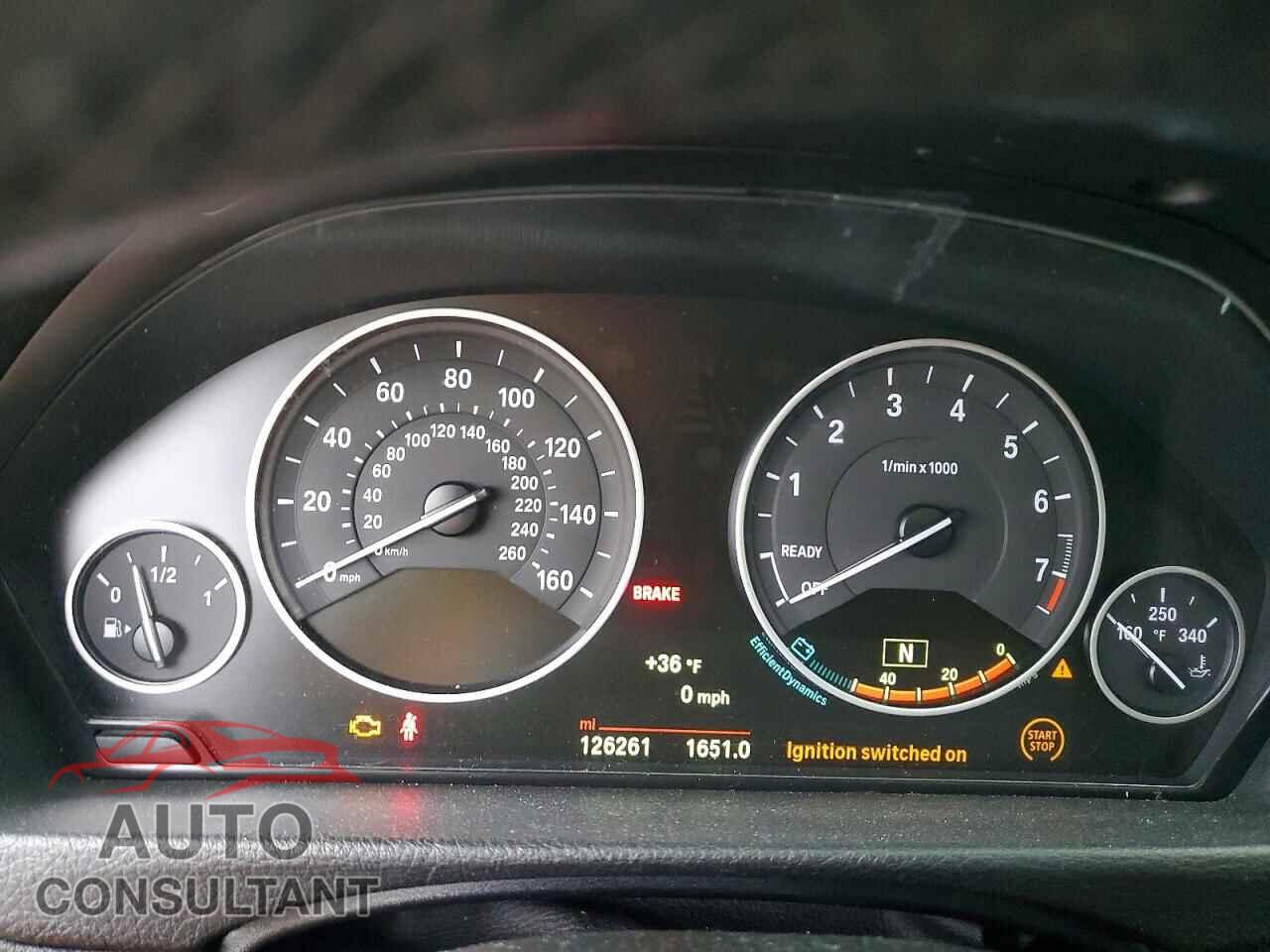 BMW 3 SERIES 2015 - WBA3B3G56FNT17056