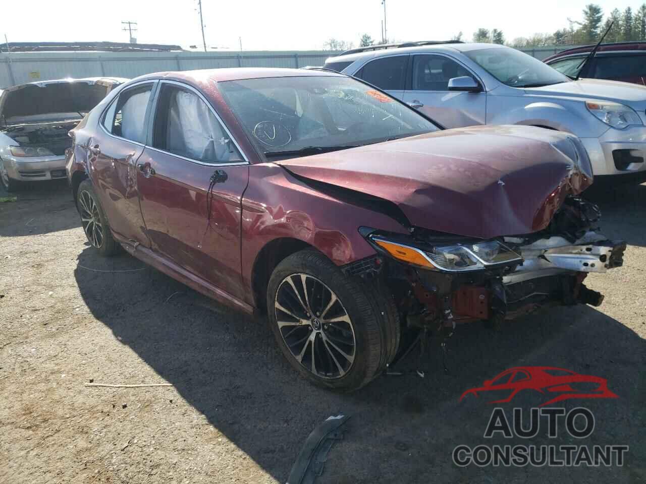 TOYOTA CAMRY 2018 - 4T1B11HKXJU533884