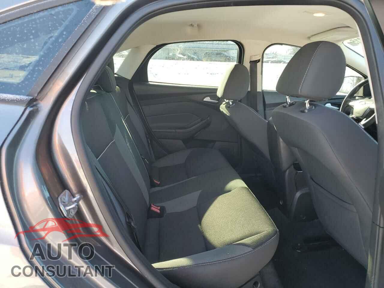 FORD FOCUS 2014 - 1FADP3F26EL411079