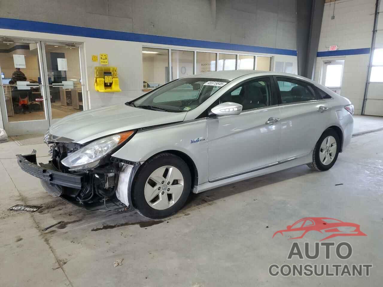 HYUNDAI SONATA 2012 - KMHEC4A49CA031831