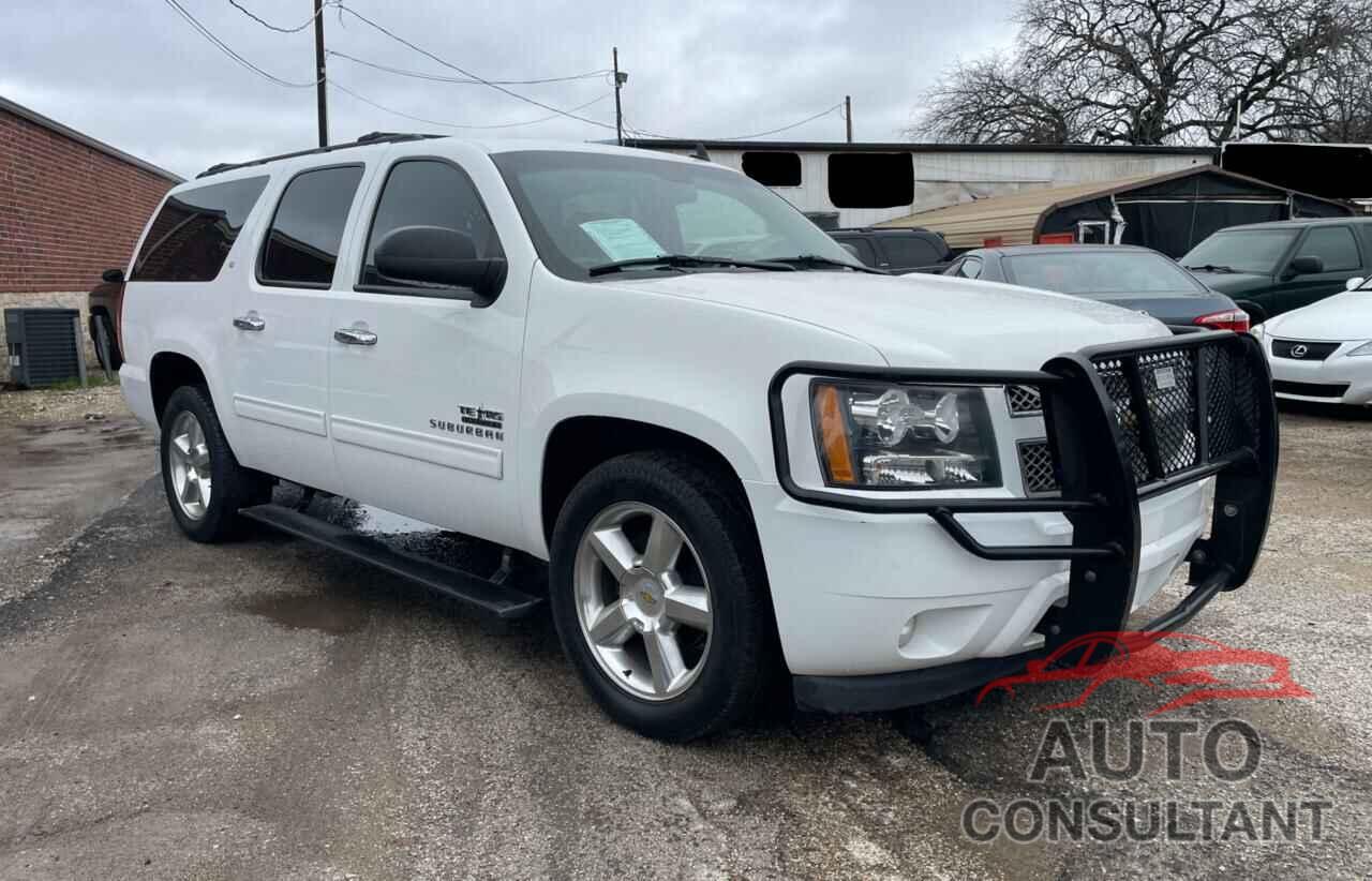 CHEVROLET SUBURBAN 2013 - 1GNSCJE0XDR295860