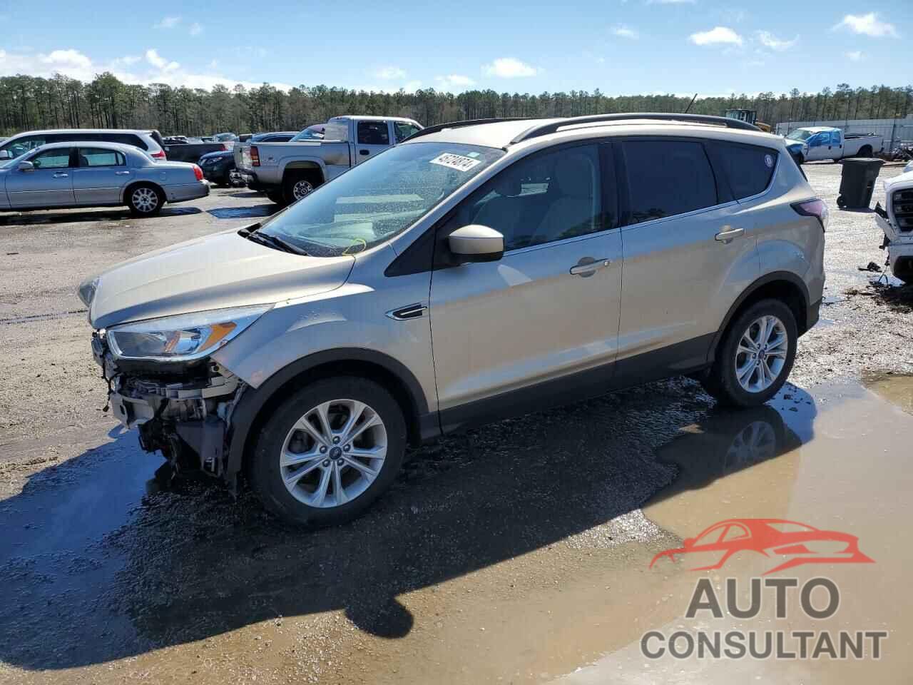 FORD ESCAPE 2018 - 1FMCU0GD1JUB04643