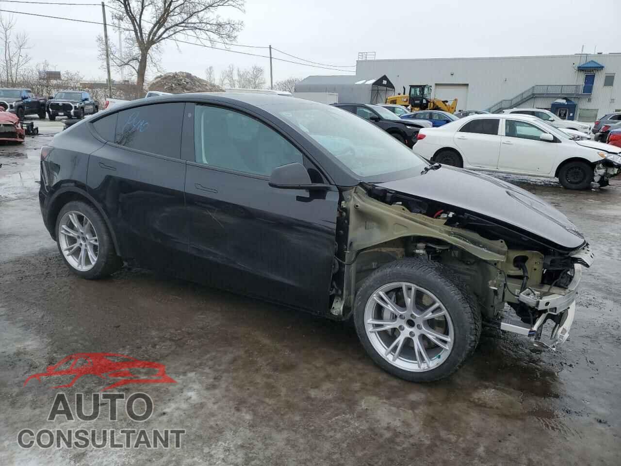 TESLA MODEL Y 2023 - LRWYGDFD7PC901971