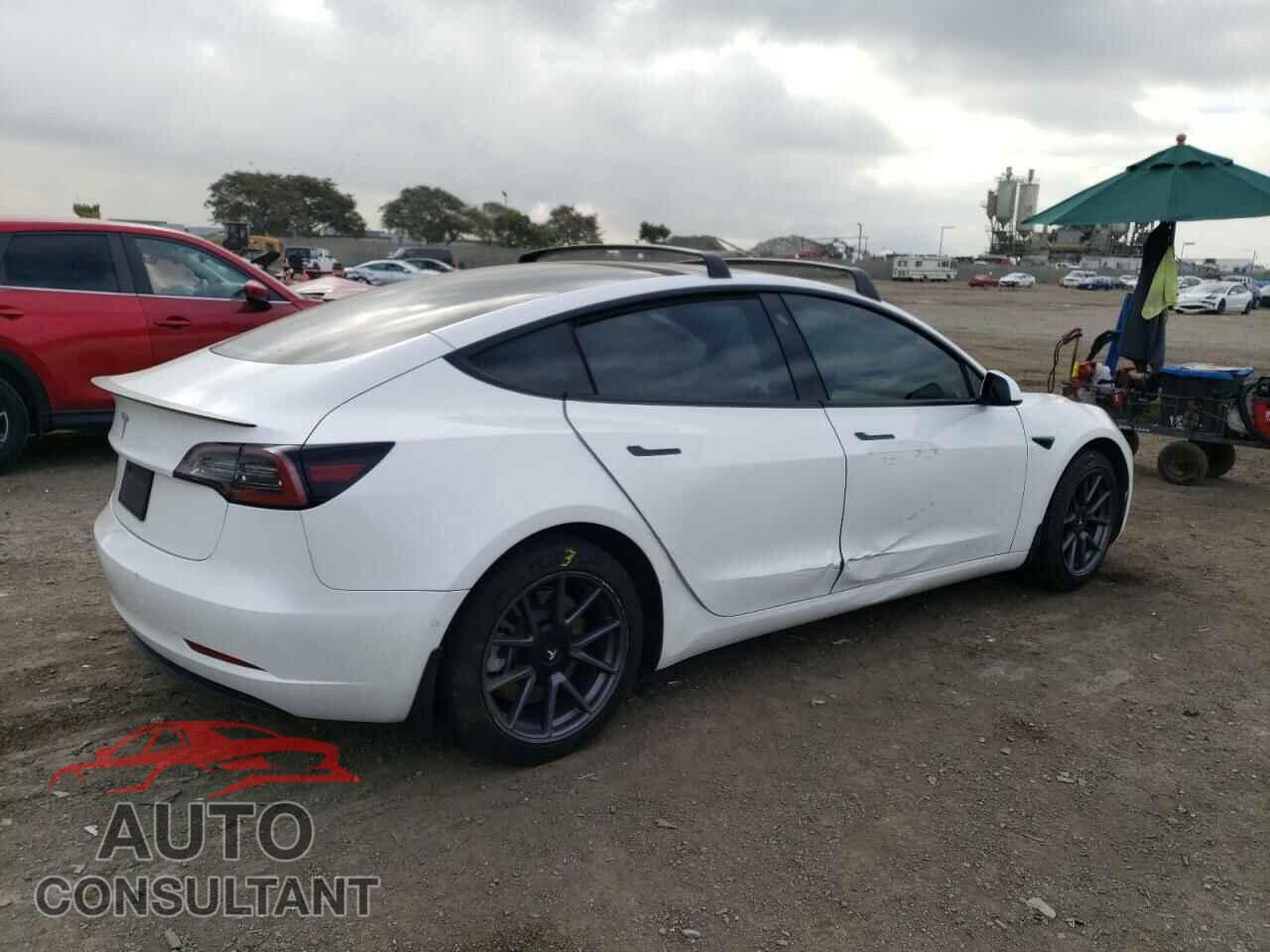 TESLA MODEL 3 2021 - 5YJ3E1EA9MF996752