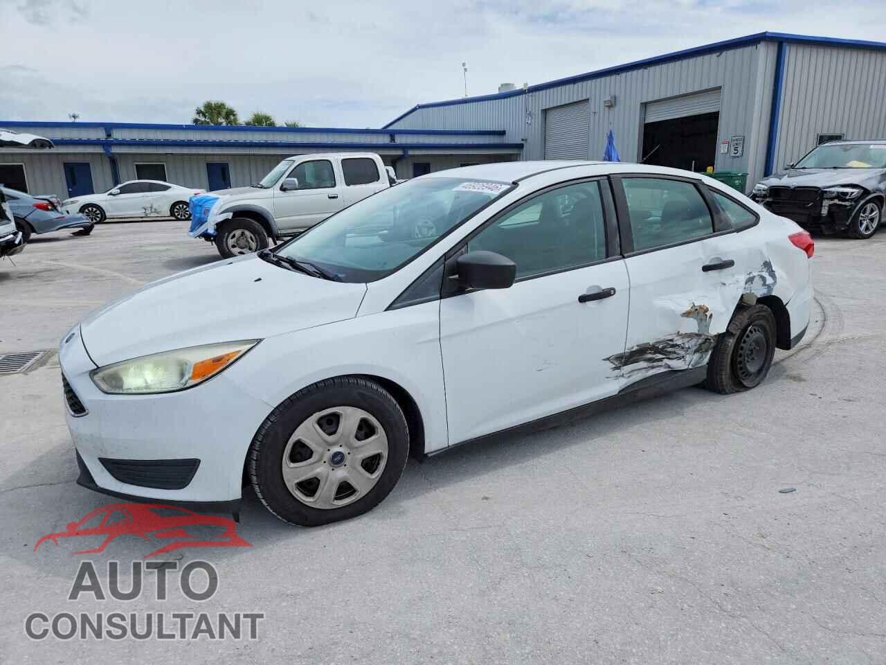FORD FOCUS 2016 - 1FADP3E28GL374945
