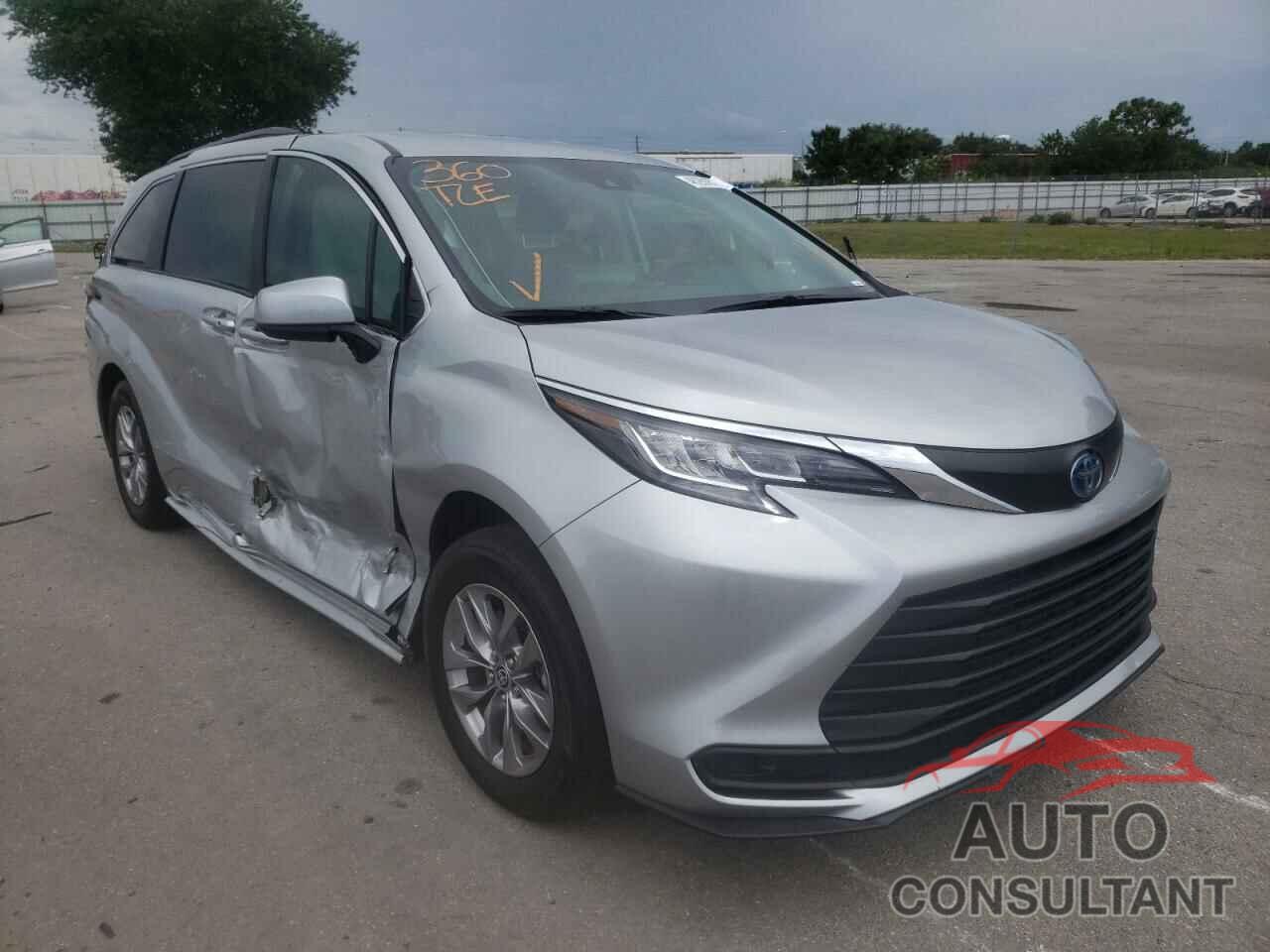 TOYOTA SIENNA 2022 - 5TDKRKEC1NS077848