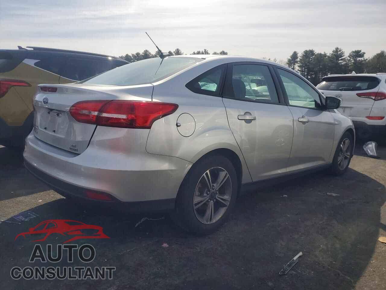 FORD FOCUS 2017 - 1FADP3FE4HL255879