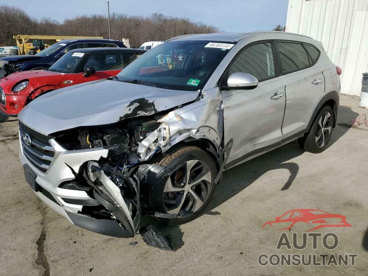 HYUNDAI TUCSON 2018 - KM8J3CA28JU812357