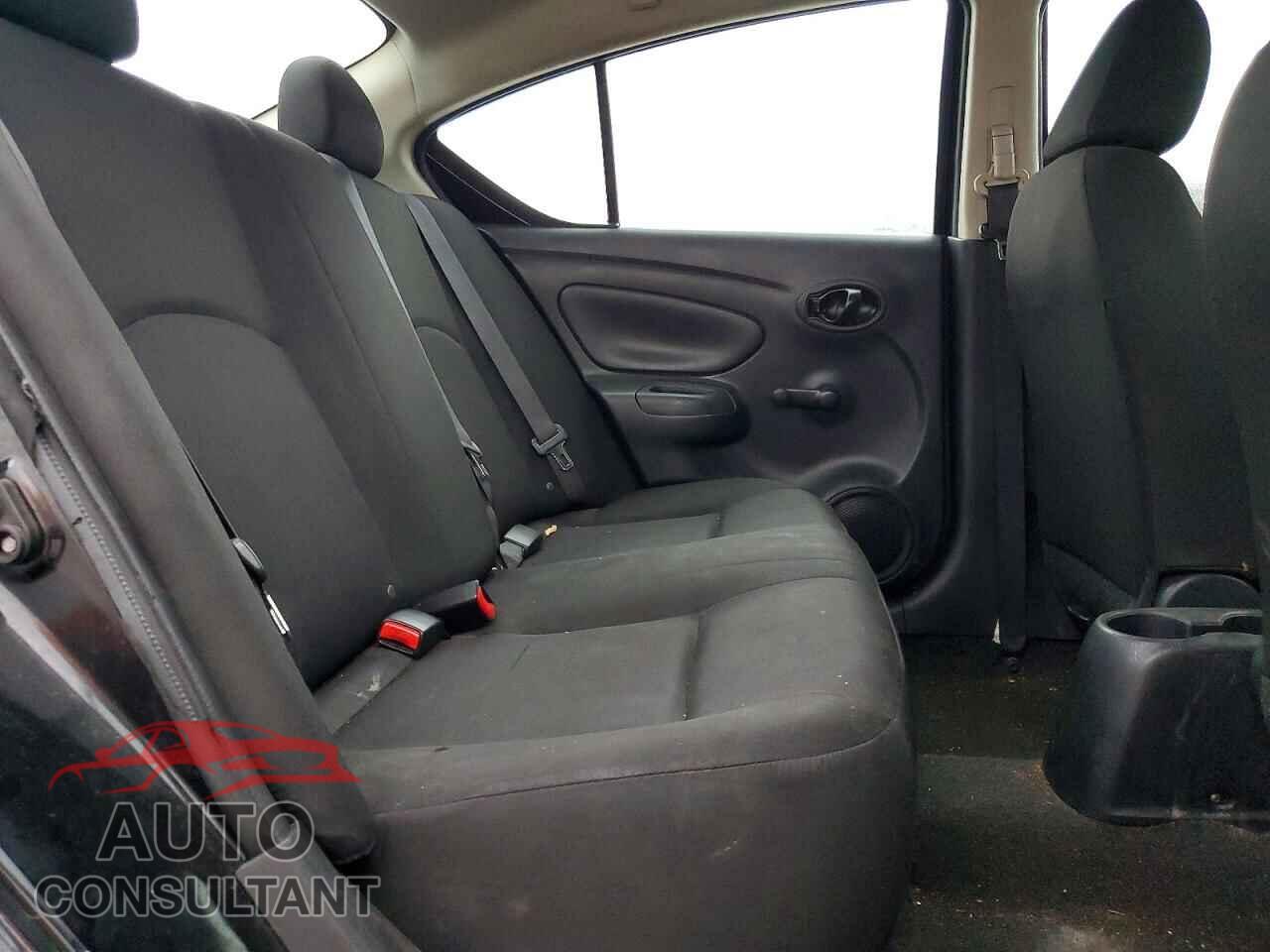 NISSAN VERSA 2019 - 3N1CN7AP3KL814509