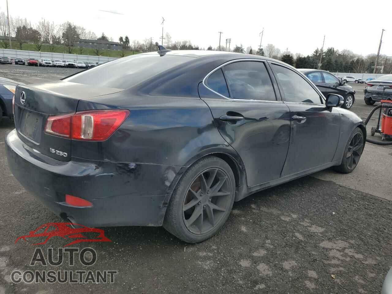LEXUS IS 2012 - JTHBF5C22C5170044
