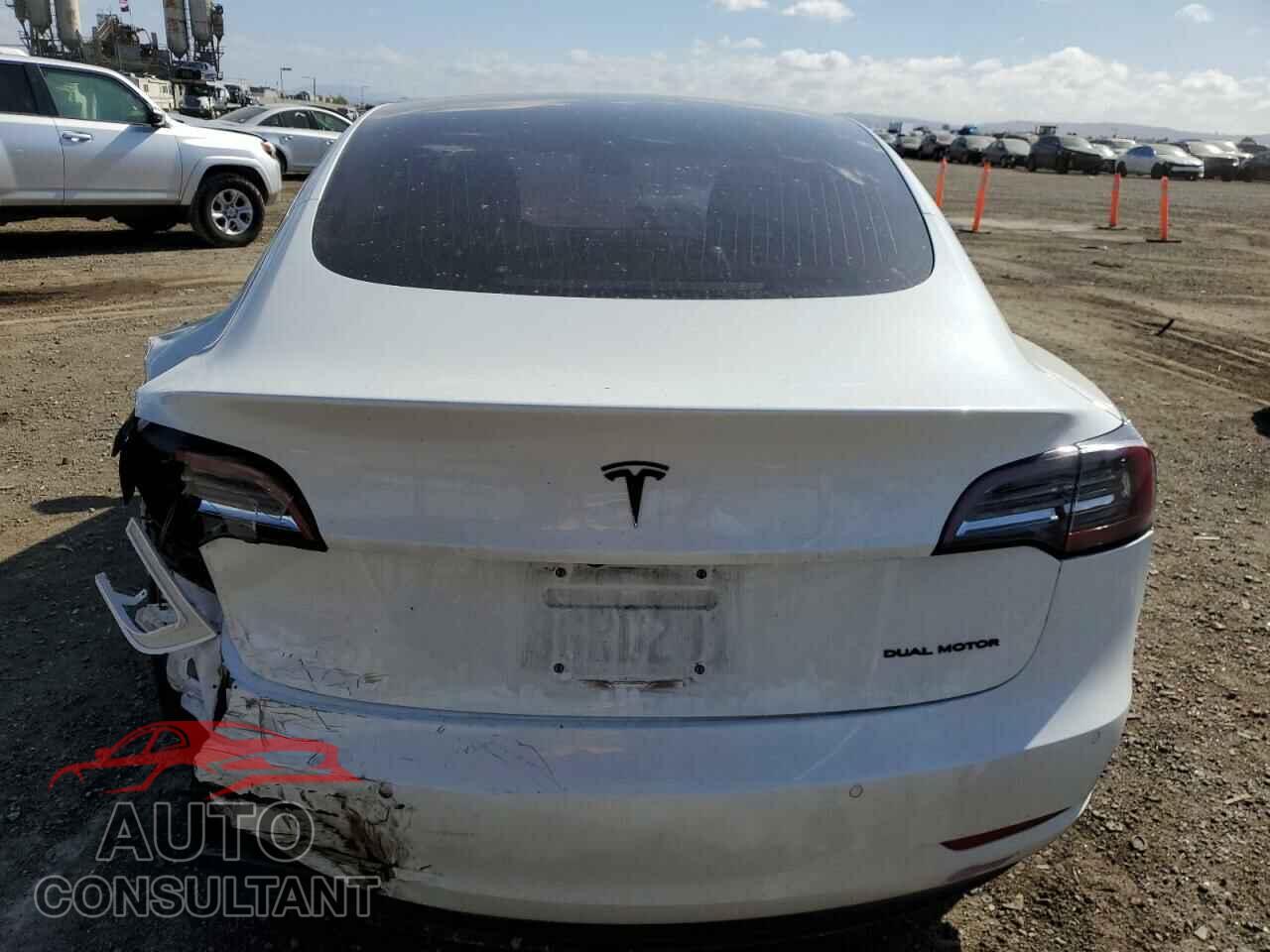 TESLA MODEL 3 2018 - 5YJ3E1EB2JF112770