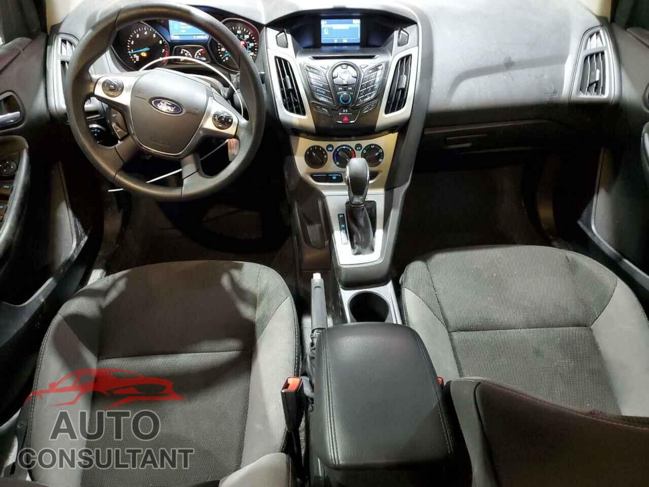 FORD FOCUS 2014 - 1FADP3F23EL313000