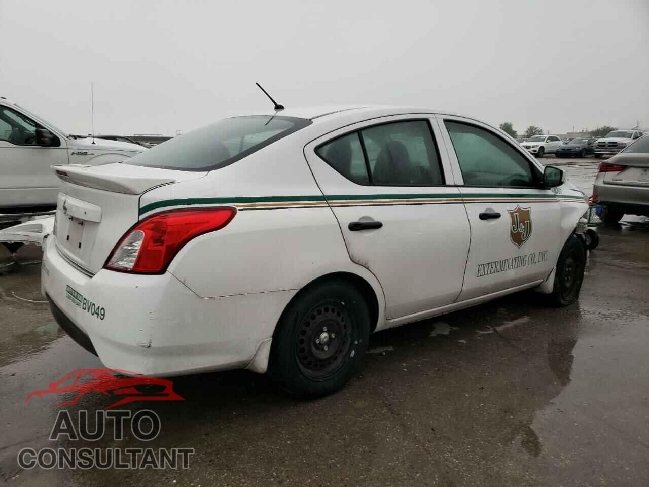 NISSAN VERSA 2017 - 3N1CN7AP7HL874639