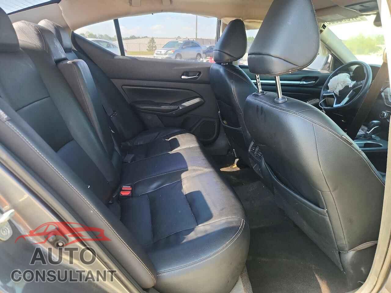 NISSAN ALTIMA 2019 - 1N4BL4EV7KC163473