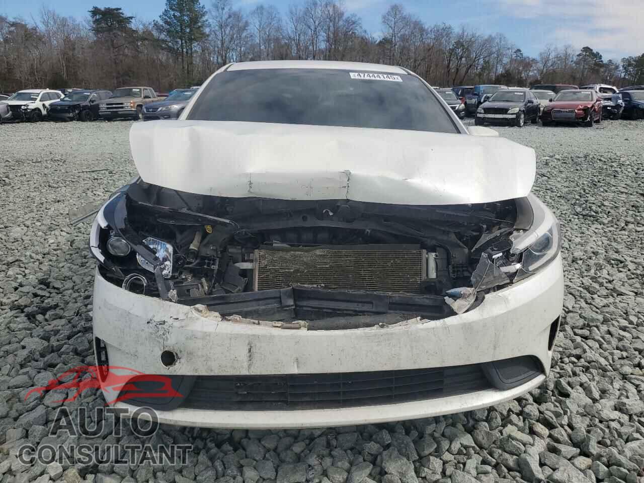 KIA FORTE 2017 - 3KPFL4A73HE023330