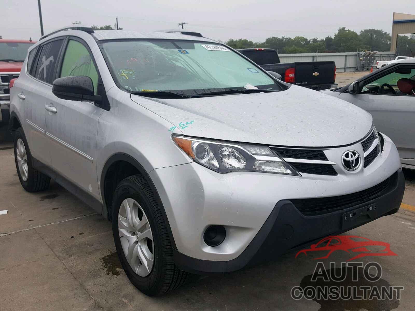 TOYOTA RAV4 LE 2015 - JTMZFREV1FJ026222