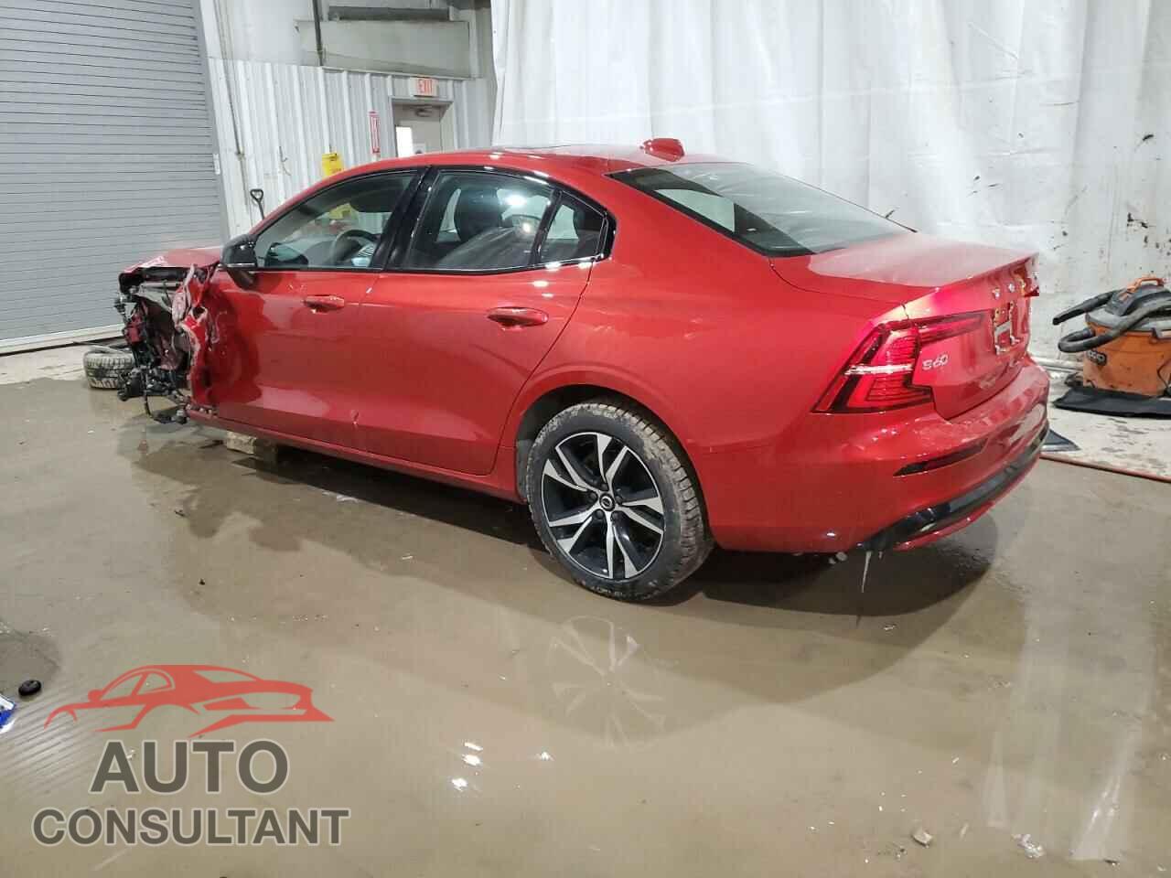 VOLVO S60 CORE 2023 - 7JRL12TK4PG232011