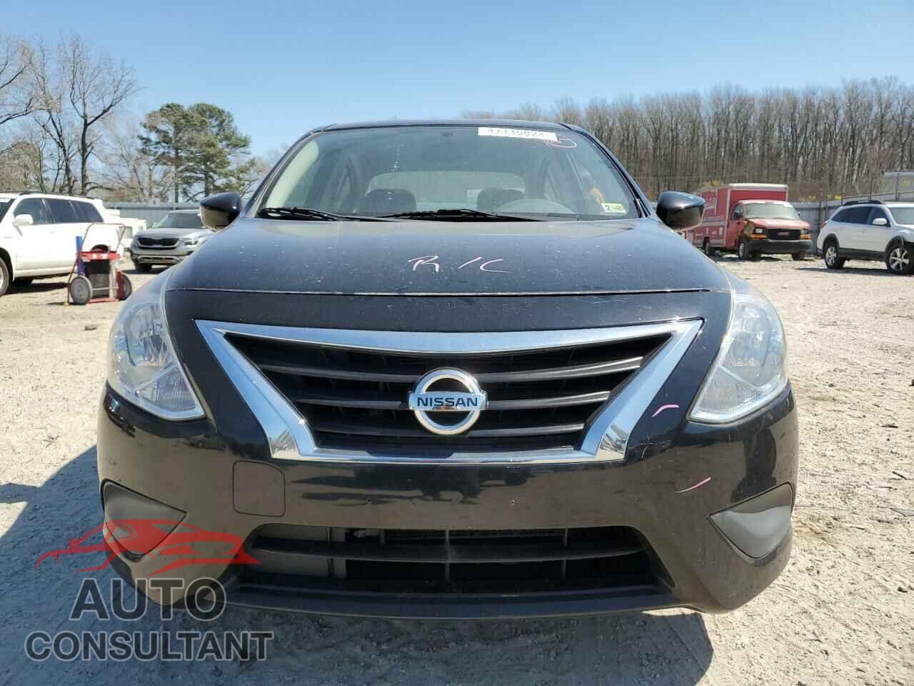 NISSAN VERSA 2017 - 3N1CN7AP3HL842383