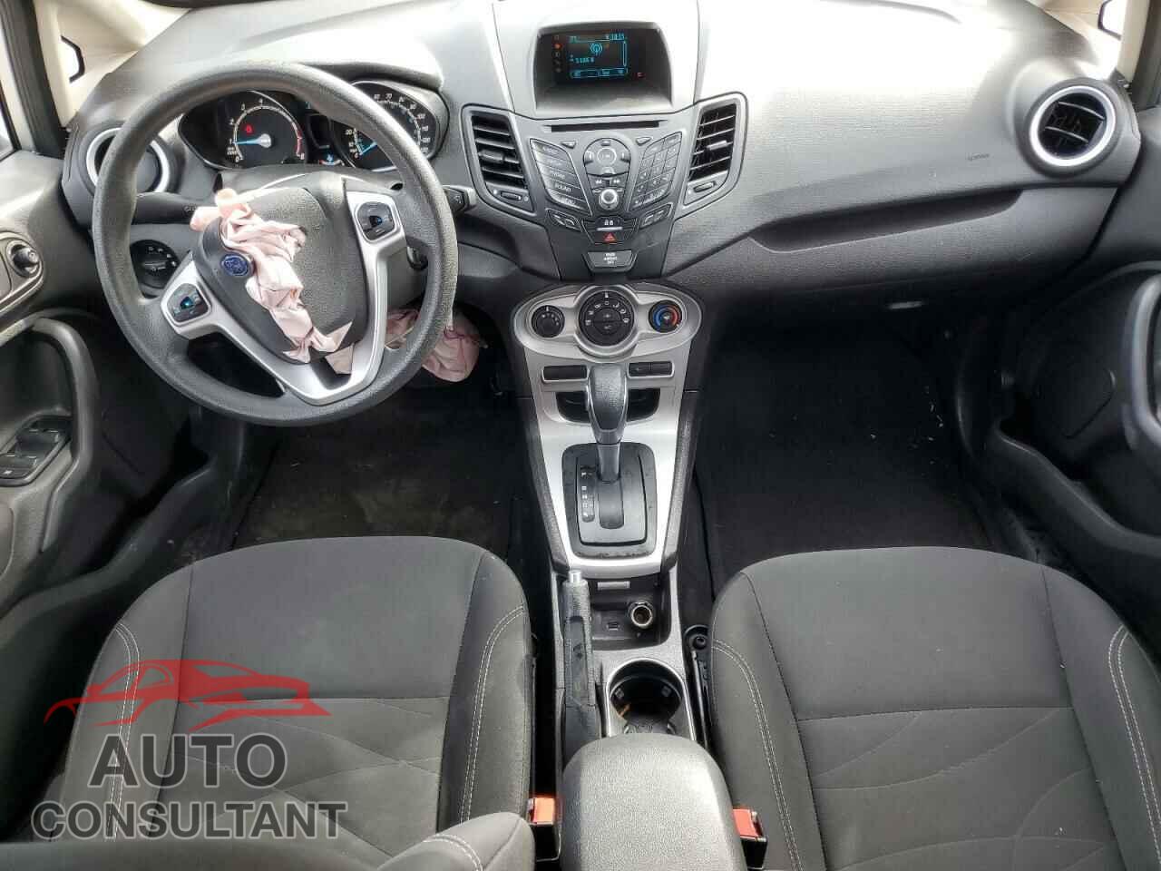 FORD FIESTA 2017 - 3FADP4EJ3HM129015