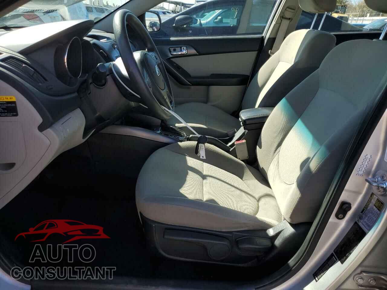 KIA FORTE 2013 - KNAFU4A21D5736070