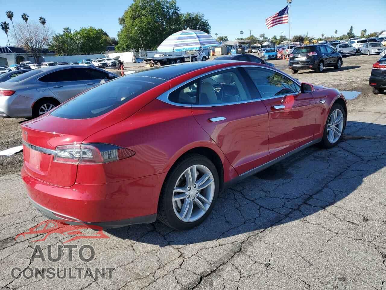 TESLA MODEL S 2015 - 5YJSA1H14FF095911