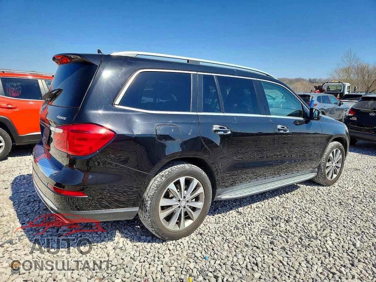MERCEDES-BENZ GL-CLASS 2015 - 4JGDF6EE5FA582408