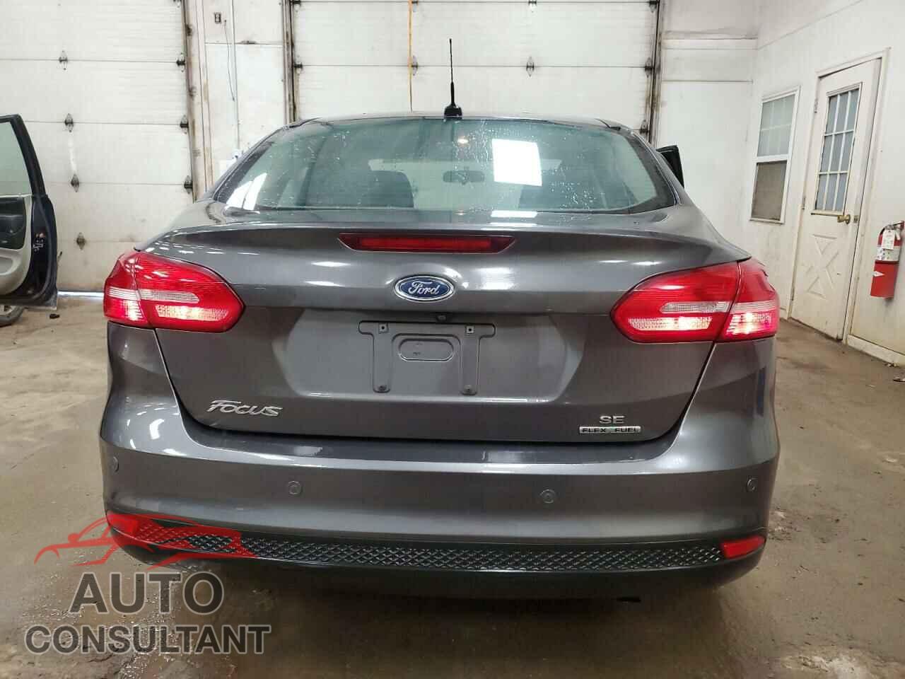 FORD FOCUS 2016 - 1FADP3F22GL208385