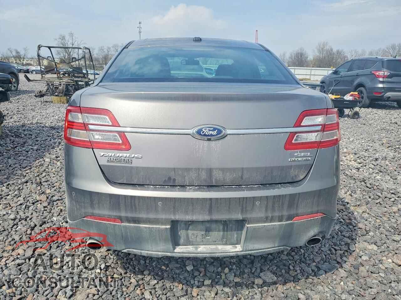 FORD TAURUS 2013 - 1FAHP2E82DG100631