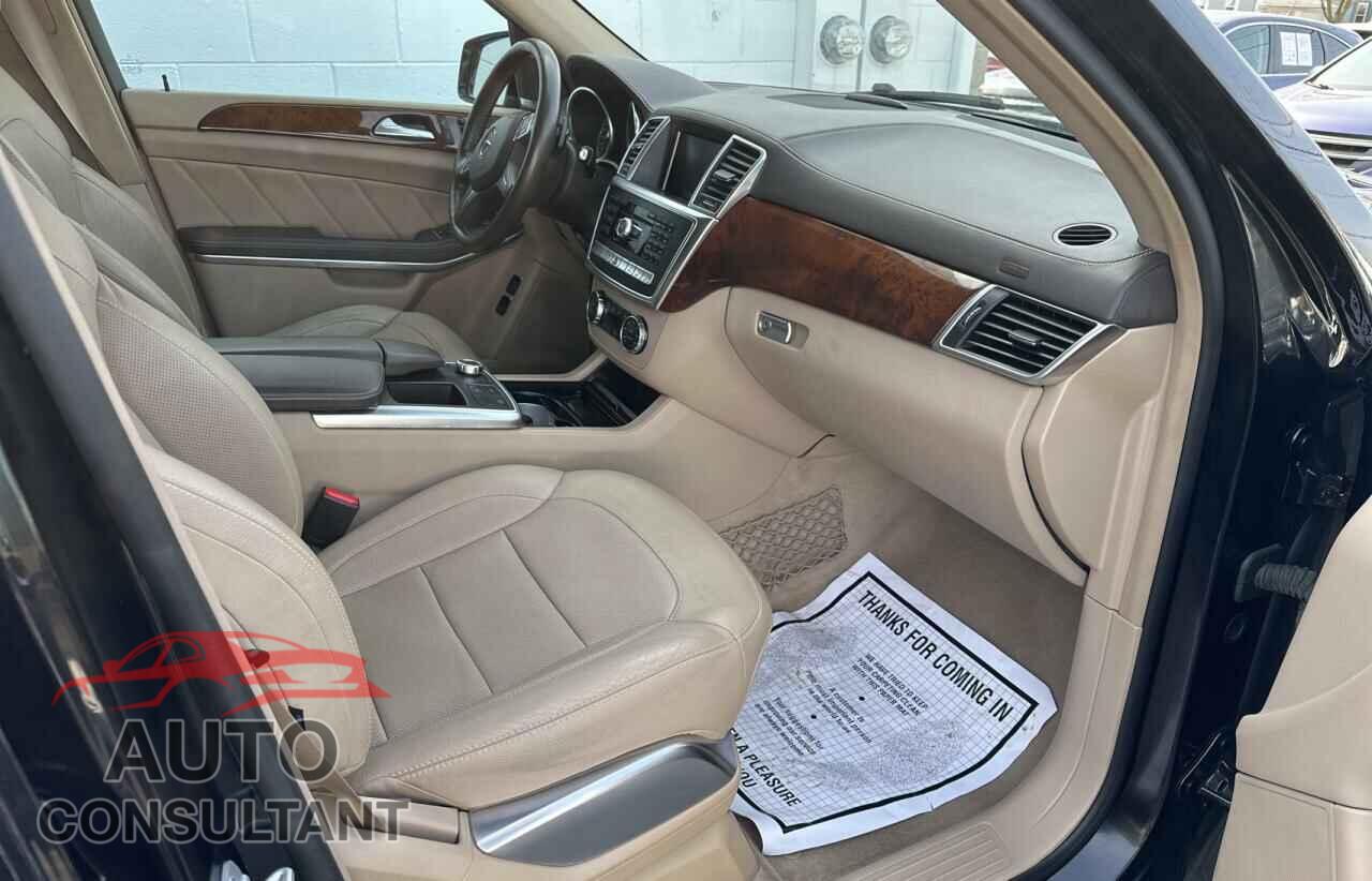 MERCEDES-BENZ GL-CLASS 2015 - 4JGDF7DE3FA456426