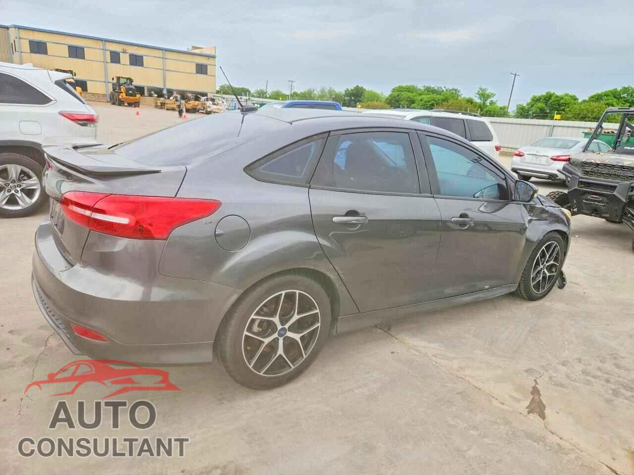 FORD FOCUS 2016 - 1FADP3F27GL267562