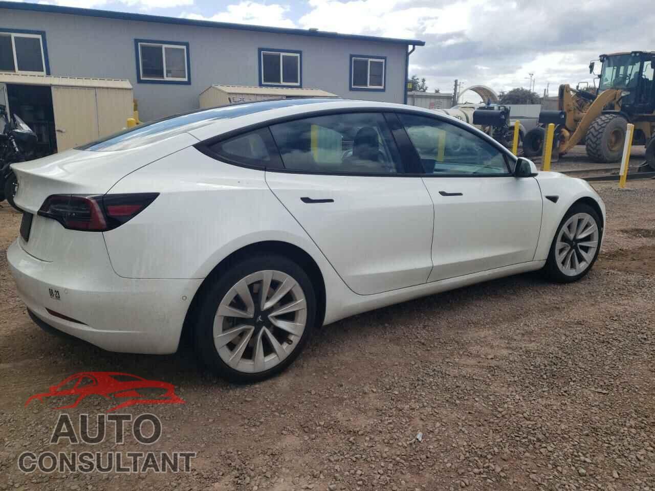 TESLA MODEL 3 2021 - 5YJ3E1EAXMF031821