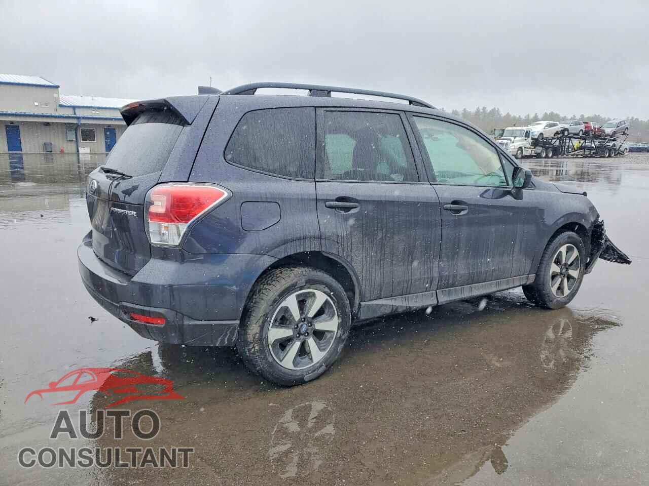 SUBARU FORESTER 2018 - JF2SJAEC6JG546827