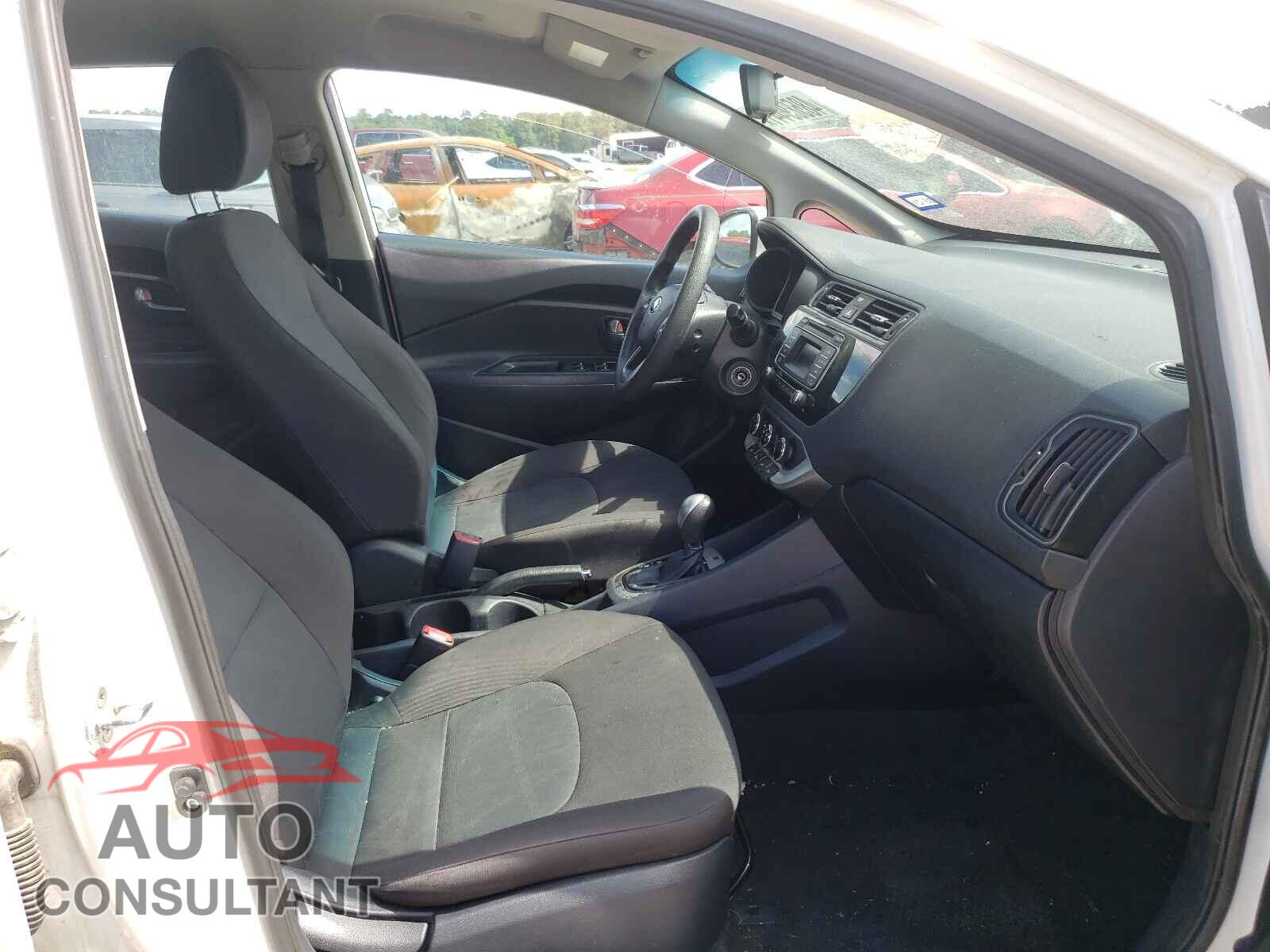KIA RIO 2017 - KNADM4A38H6015437
