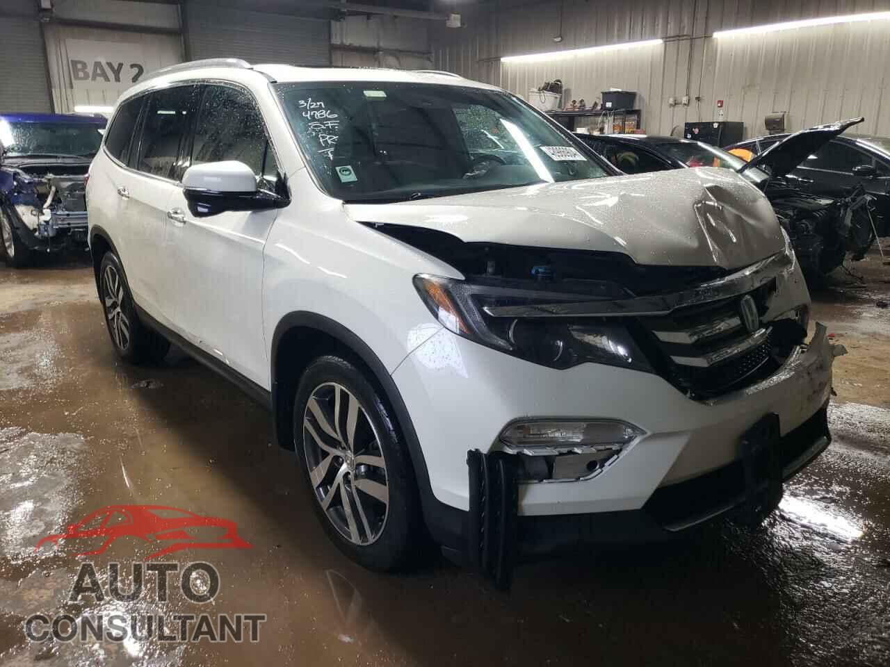 HONDA PILOT 2016 - 5FNYF6H9XGB048155