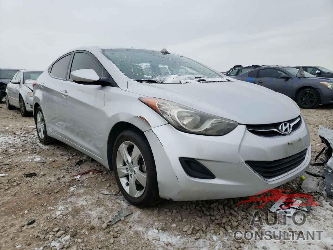 HYUNDAI ELANTRA 2013 - KMHDH4AE6DU724975
