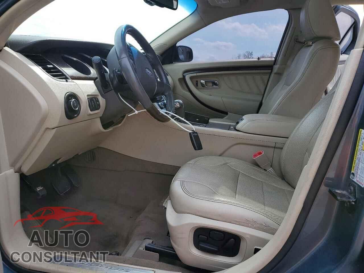 FORD TAURUS 2010 - 1FAHP2FW6AG146097