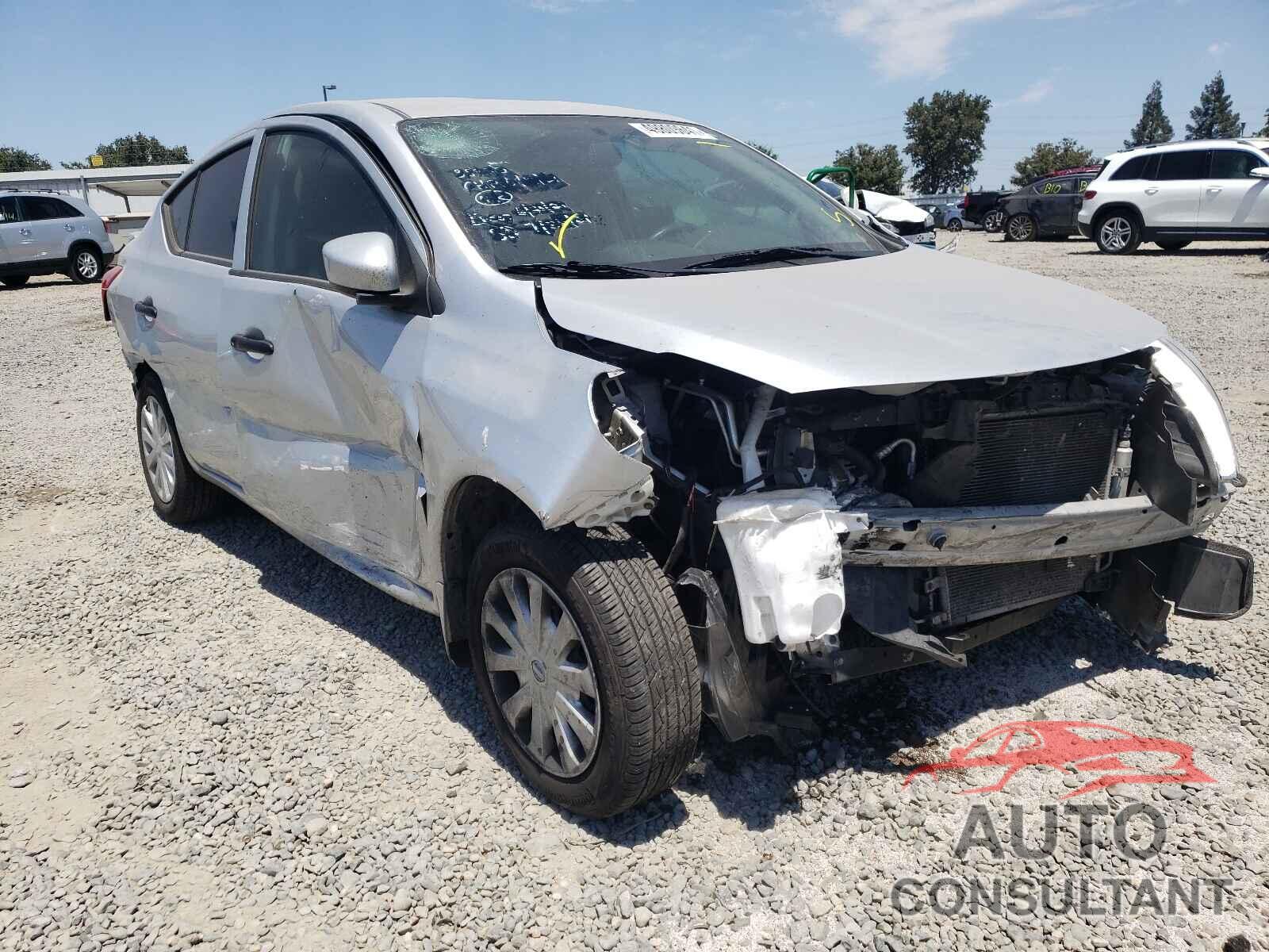 NISSAN VERSA 2019 - 3N1CN7AP3KL817815