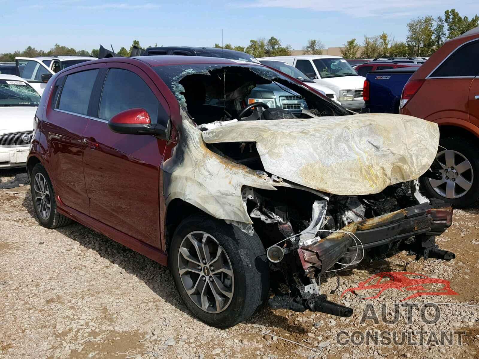 CHEVROLET SONIC 2017 - 1G1JD6SHXH4147325