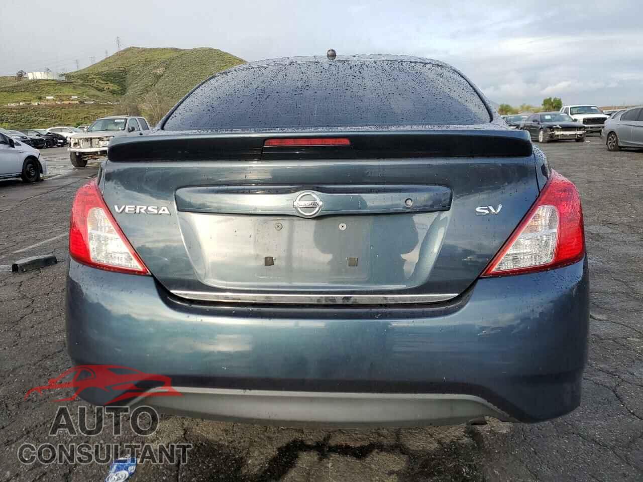 NISSAN VERSA 2017 - 3N1CN7AP3HL833280