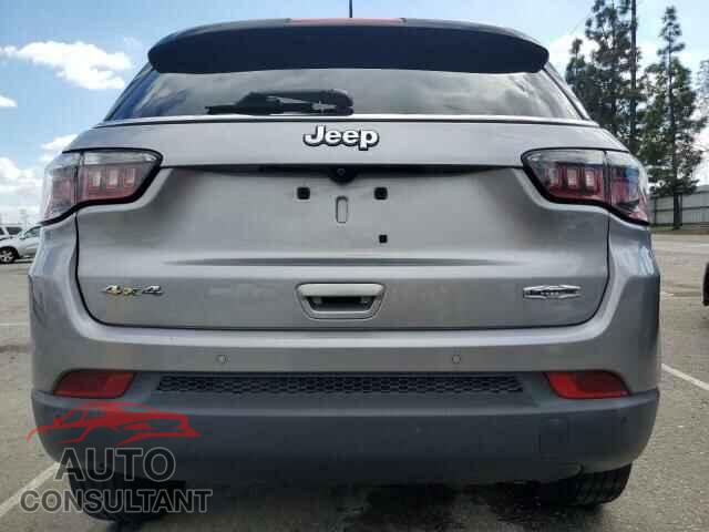 JEEP COMPASS 2018 - 3C4NJDBB1JT154584