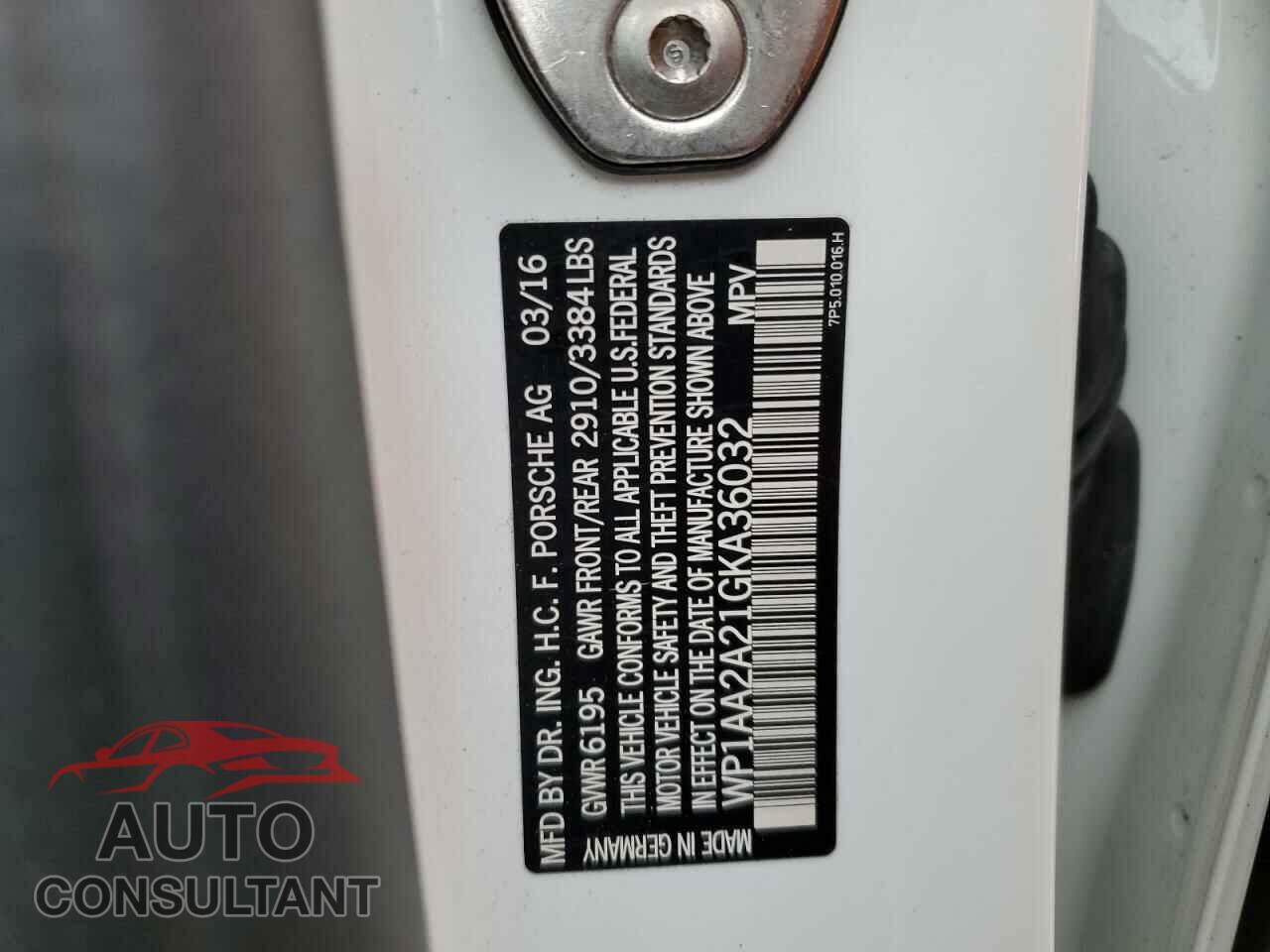 PORSCHE CAYENNE 2016 - WP1AA2A21GKA36032