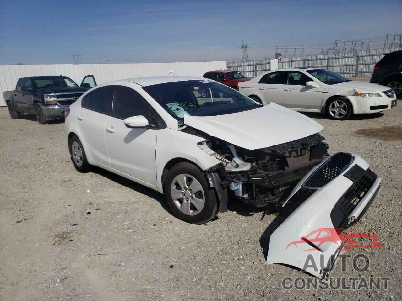 KIA FORTE 2018 - 3KPFK4A76JE211882