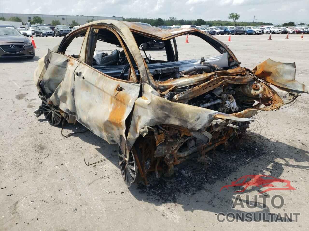 TOYOTA CAMRY 2018 - 4T1B11HK6JU574626