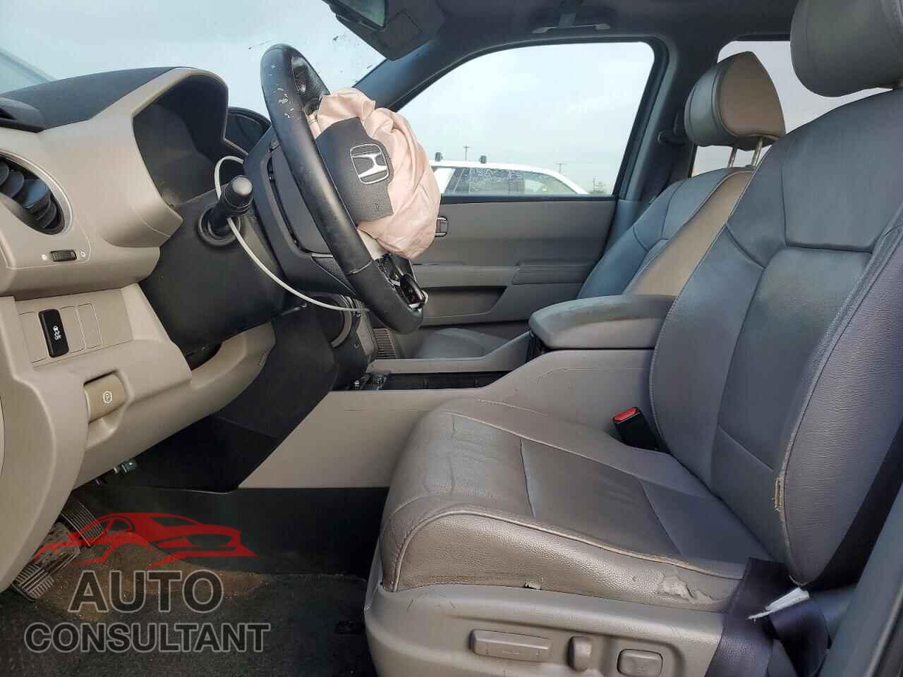 HONDA PILOT 2013 - 5FNYF3H55DB028192