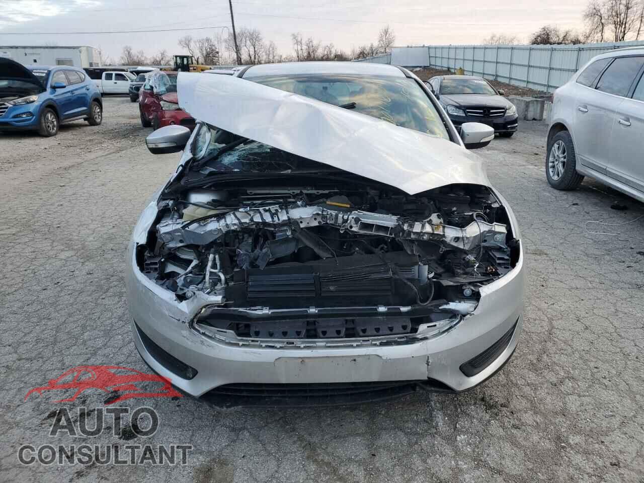 FORD FOCUS 2015 - 1FADP3F2XFL306322
