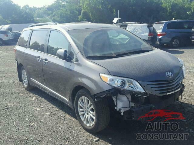 TOYOTA SIENNA 2017 - 5TDYZ3DC1HS800703