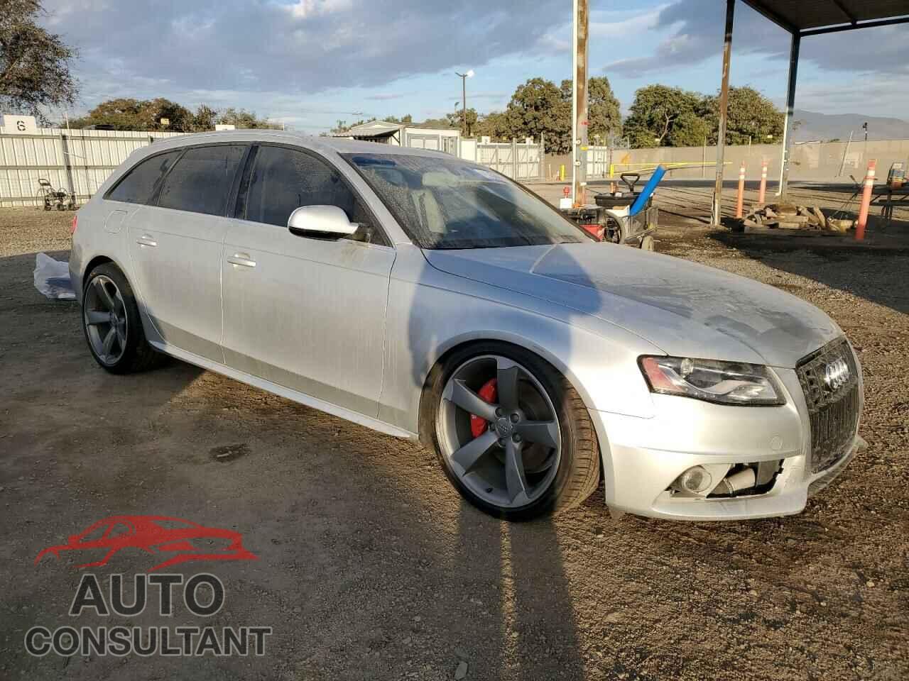 AUDI A4 2012 - WAUWFBFL1CA113537