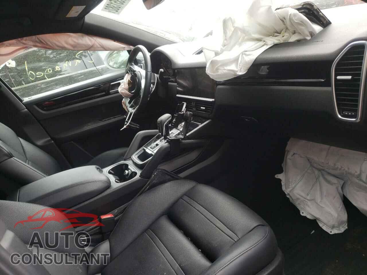 PORSCHE CAYENNE 2020 - WP1BA2AY5LDA46540