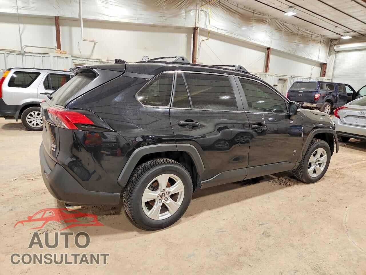 TOYOTA RAV4 2019 - JTMP1RFV2KD020636